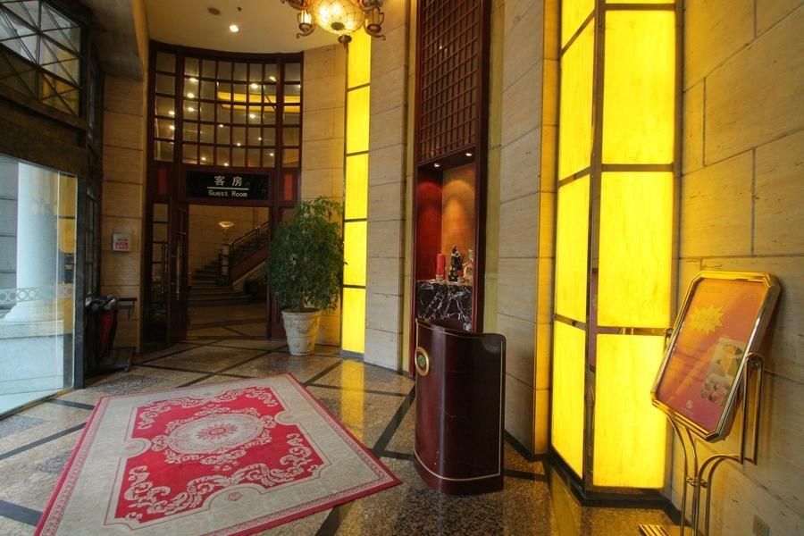 Manhattan Bund Business Hotel เซี่ยงไฮ้ ภายนอก รูปภาพ